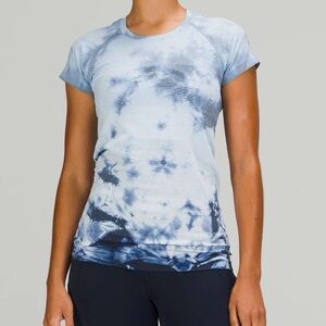 Lululemon Swiftly Tech Short Sleeve Shirt 2.0 in Shibori Stripe True Navy
